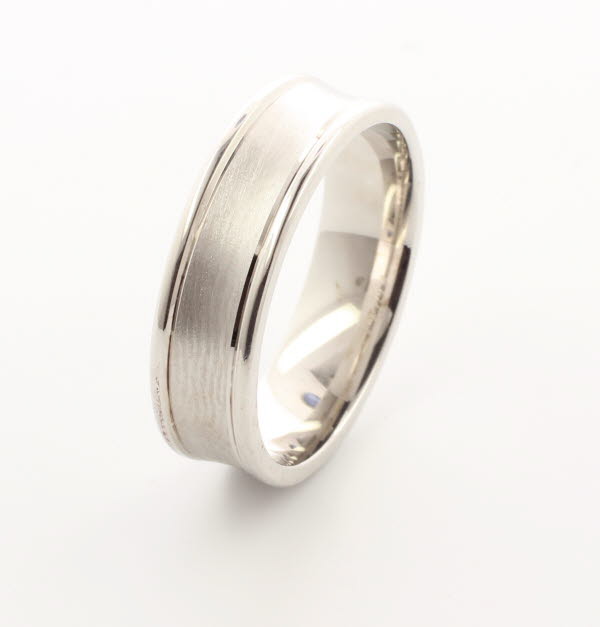 Patterned Designer White Gold Wedding Ring - Caresse